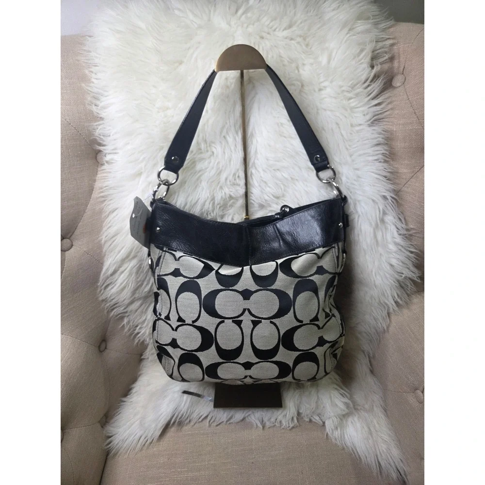 C192 Coach Zoe signature bag - Picture 4 of 9